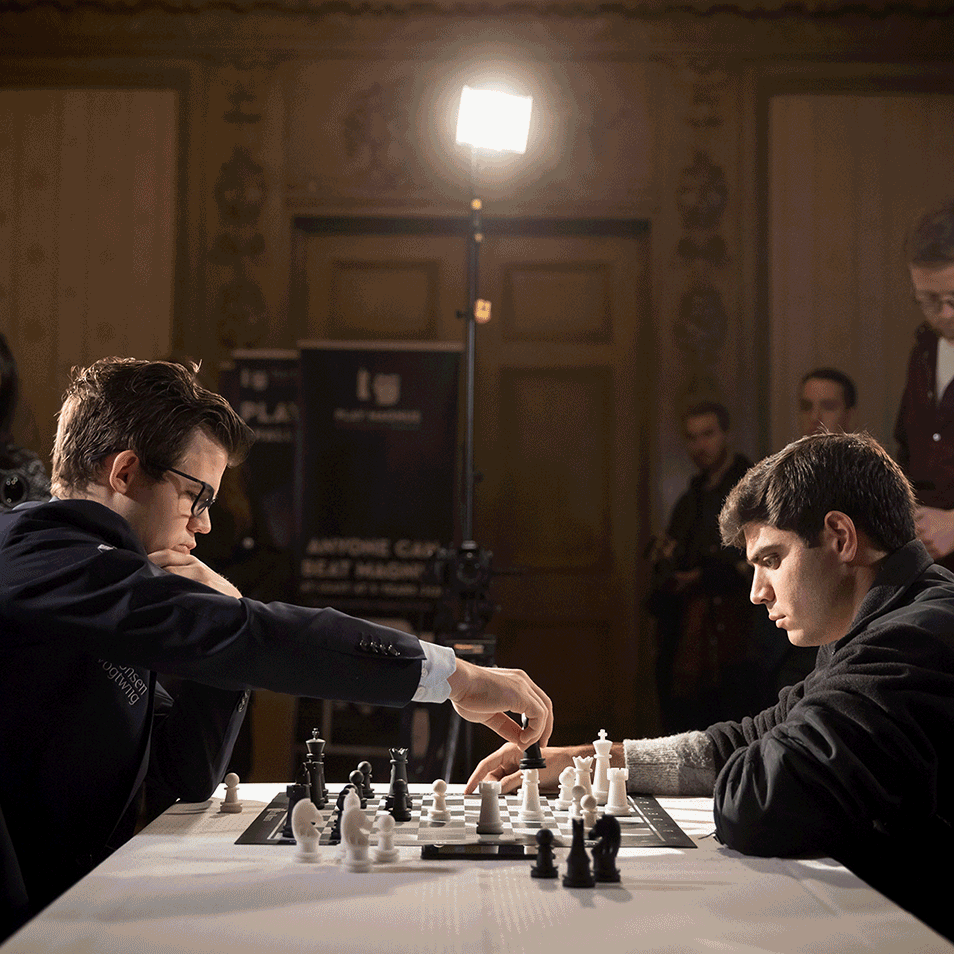 Max Deutsch vs. chess grandmaster Magnus Carlsen.