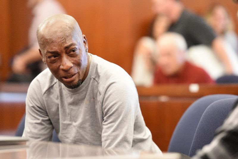 Plaintiff Dewayne Johnson reacts after hearing the verdict to his case against Monsanto in San Francisco (AFP Photo/JOSH EDELSON)