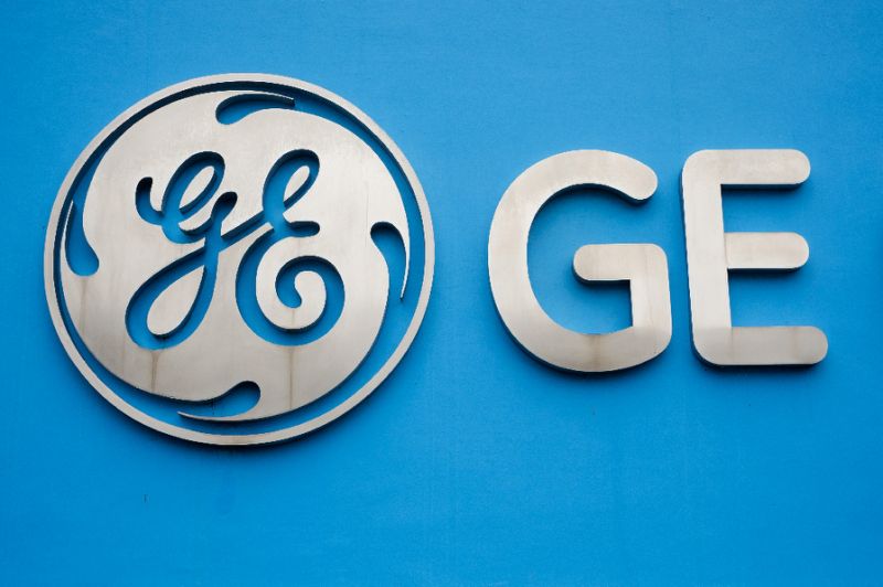Embattled US engineering giant General Electric removed its CEO and warned it would fall short of its 2018 earnings guidance as the conglomerate's cash flow struggles continue