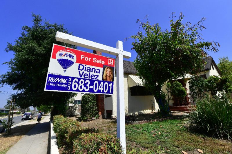 US homes sales remain sluggish last month, 7% below November 2017, while prices continued to rise