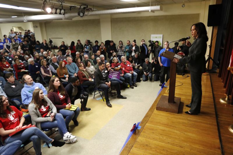 Democratic presidential candidate Sen. Kamala Harris speaks at the Story County Democrats' annual soup supper fundraiser, Saturday, Feb. 23, 2019, in Ames, Iowa. (Photo: Charlie Neibergall/AP)