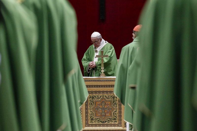 Pope Francis celebrates Mass at the Vatican, Sunday, Feb. 24, 2019. Pope Francis celebrated a final Mass to conclude his extraordinary summit of Catholic leaders summoned to Rome for a tutorial on preventing clergy sexual abuse and protecting children from predator priests. The Mass was celebrated Sunday in the Sala Regia, one of the grand, frescoed reception rooms of the Apostolic Palace. (Giuseppe Lami/Pool Photo via AP)