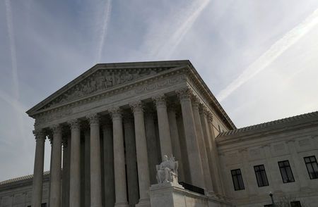 FILE PHOTO: The U.S. Supreme Court building is pictured in Washington, U.S., March 20, 2019. REUTERS/Leah Millis/File Photo