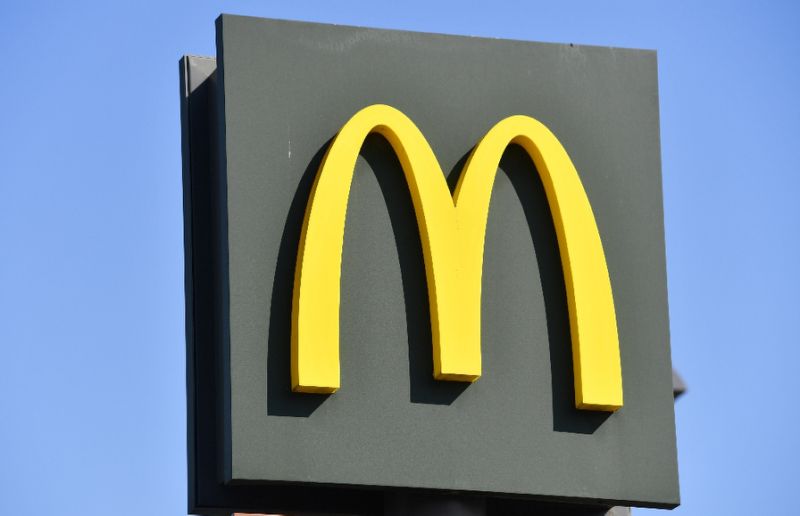 Under a new partnership, McDonald's outlets throughout Austria will help American citizens to get in touch with their embassy