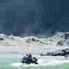 Despite Warning Of 2nd Eruption, NZ Teams Recover 6 Bodies On White Island