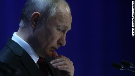 Why Russia and Vladimir Putin are waging an oil war with America