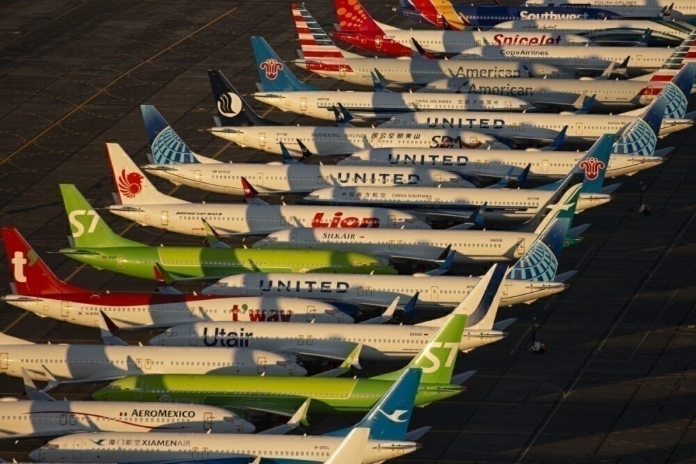 737 MAX
