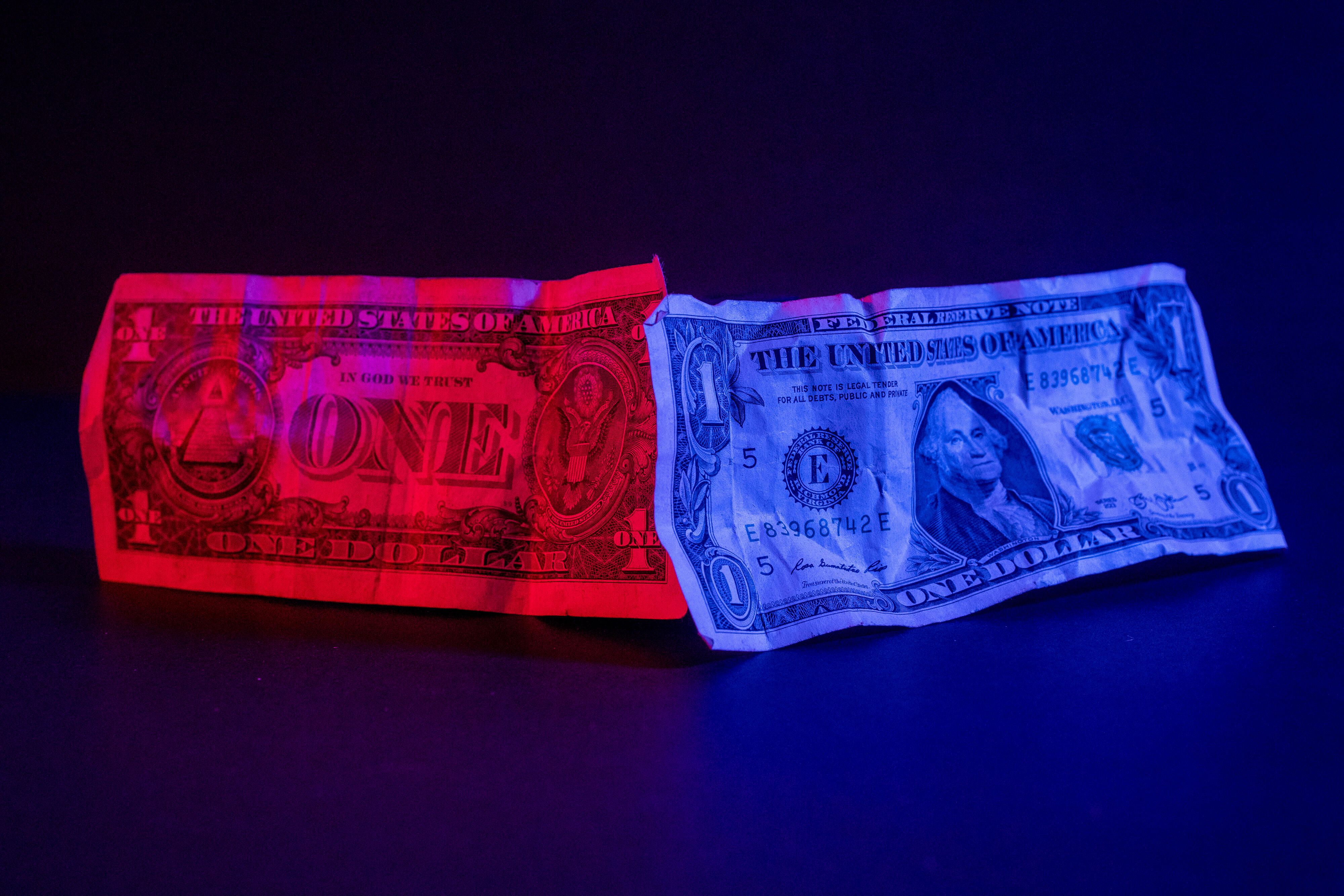 006-cash-money-stimulus-bill-red-blue-politics-torn-apart-election
