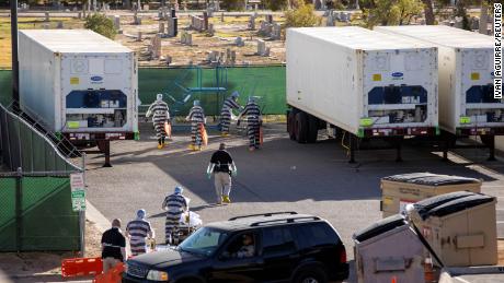 Inmates in El Paso are volunteering to move bodies of Covid-19 victims at medical examiner's office