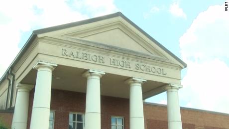 Mississippi eighth grader dies a day after positive coronavirus test