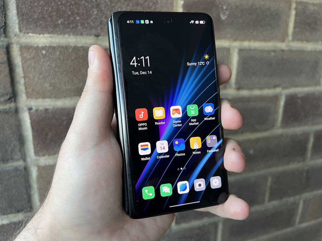 Oppo Find N front display