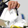 The Biden administration will give out 400 million free N95 masks