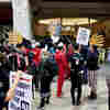 Amazon warehouse workers in New York file for a union vote