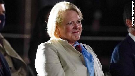 Texts between Ginni Thomas and Mark Meadows catapult Jan. 6 committee back into the news