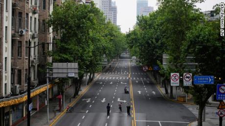 China's shoppers are still on strike and youth unemployment is rising