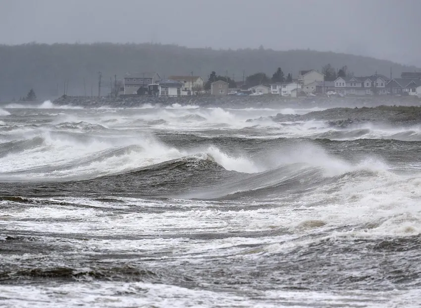 Waves pound the shore in Eastern Passage, N.S. on Saturday, Sept. 24, 2022. Post-tropical storm Fiona hit Nova Scotia in the early hours, knocking out power and disrupting travel across the region.