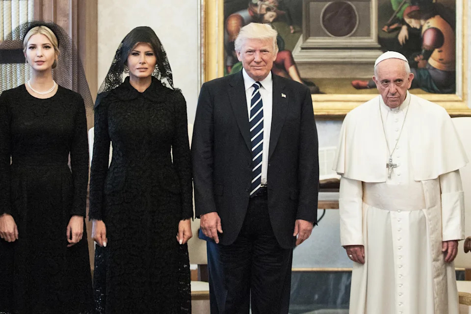 Ivanka Trump, first lady Melania Trump, President Trump and Pope Francis in 2017