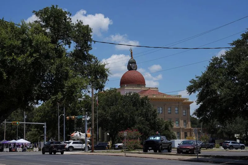 Latino voter backlash puts Texas governor's race on Democrats' midterm map